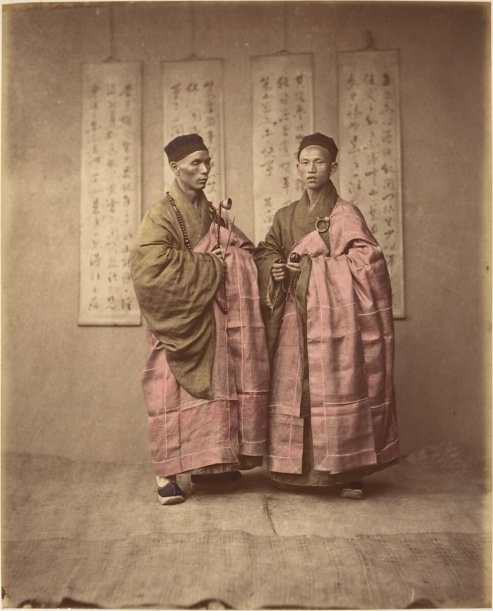 [Portrait of a Chinese Couple], Unknown, Albumen silver print from glass negative with applied color