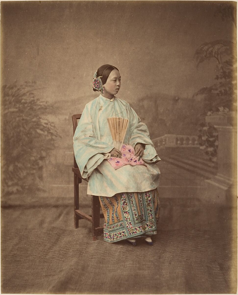 Femme de Sootchow (Suzhou Woman), Unknown, Albumen silver print from glass negative with applied color 