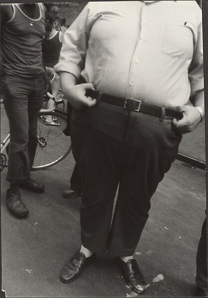 [Street Scene: Portly Man Holding Belt, New York City], Leon Levinstein (American, Buckhannon, West Virginia 1910–1988 New York), Gelatin silver print 