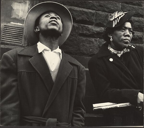 [Man and Woman Wearing Winter Coats and Hats, New York], Leon Levinstein (American, Buckhannon, West Virginia 1910–1988 New York), Gelatin silver print 