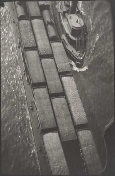 East River, New York City, Walker Evans (American, St. Louis, Missouri 1903–1975 New Haven, Connecticut), Gelatin silver print 