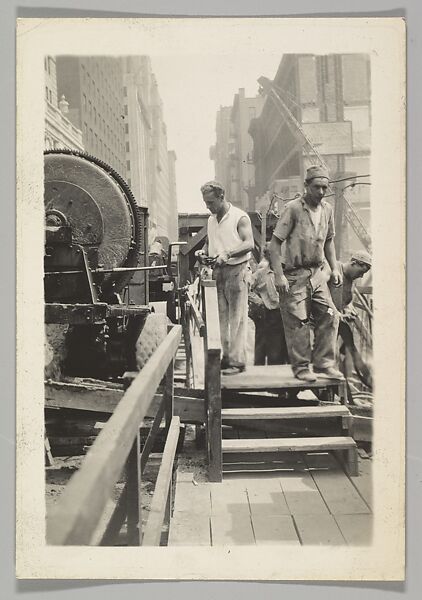 [Construction Workers, New York], Berenice Abbott (American, Springfield, Ohio 1898–1991 Monson, Maine), Gelatin silver print 