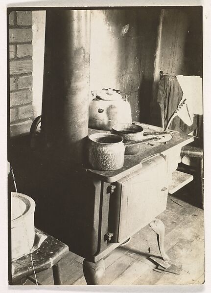 [Kitchen Stove, New York], Berenice Abbott (American, Springfield, Ohio 1898–1991 Monson, Maine), Gelatin silver print 