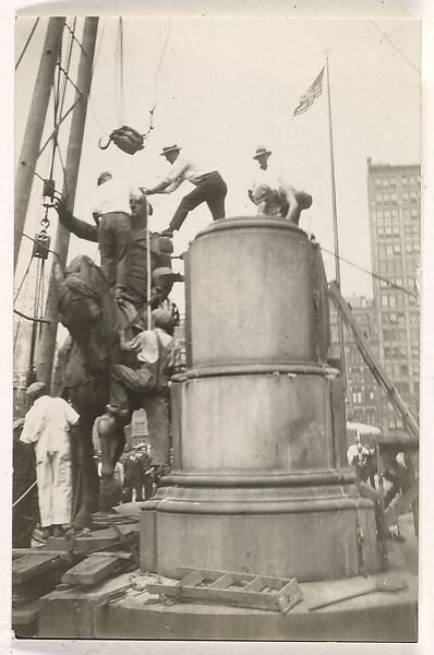 [Reassembly of the George Washington Statue, Union Square Park, New York], Berenice Abbott (American, Springfield, Ohio 1898–1991 Monson, Maine), Gelatin silver print 