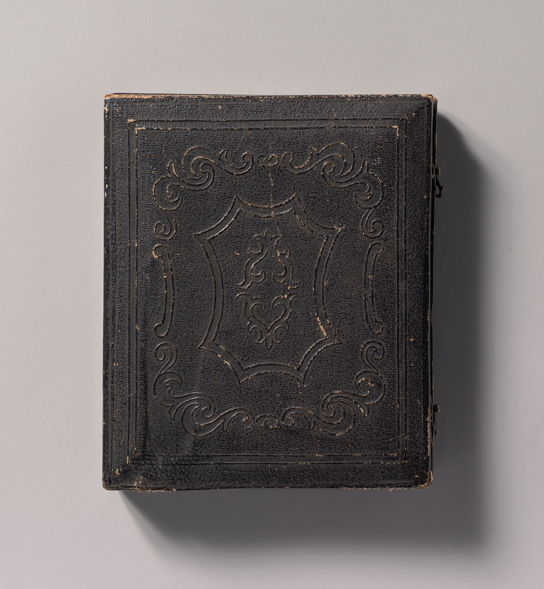 [Nude Man Seated with Cloth Draped over Waist], Unknown (American), Daguerreotype