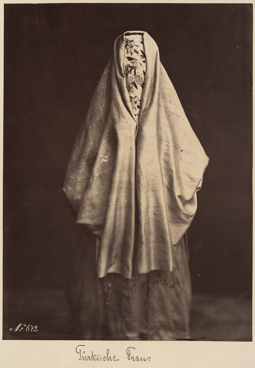 Femme turque en toilette de ville, Félix Bonfils (French, 1831–1885), Albumen silver print from glass negative 
