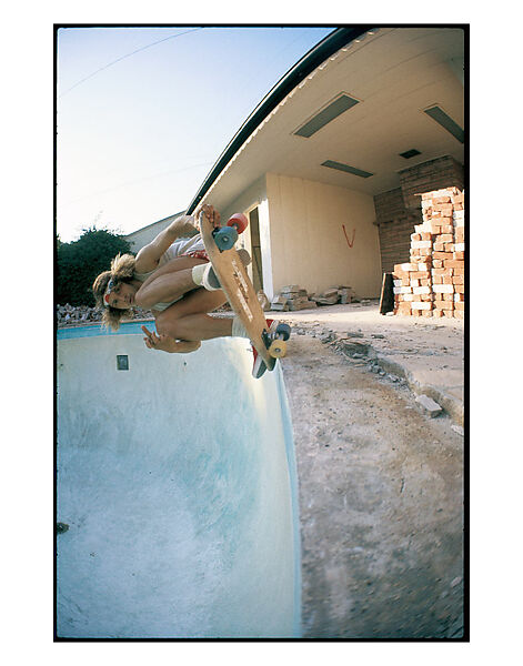 Tony Alva, Trespassing in Beverly Hills, Glen E. Friedman (American, born 1962), Chromogenic print 