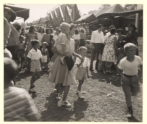[Crowd at the Fairgrounds, New York?], Sid Grossman (American, 1913–1955), Gelatin silver print 