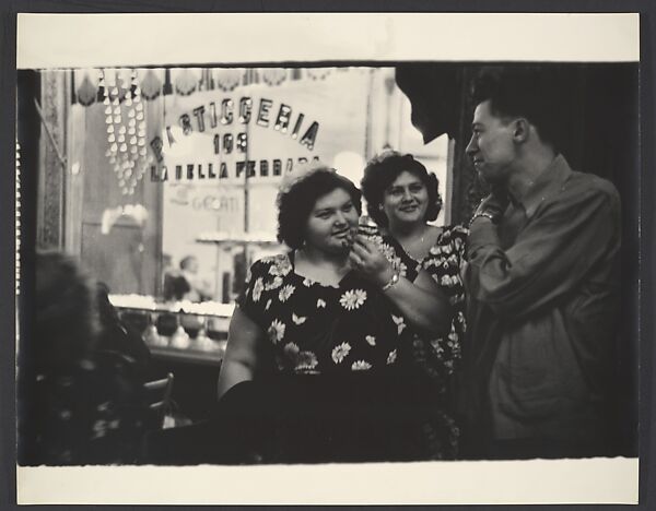 [Pedestrians in Front of Pasticceria on Mulberry Street, New York], Sid Grossman (American, 1913–1955), Gelatin silver print 