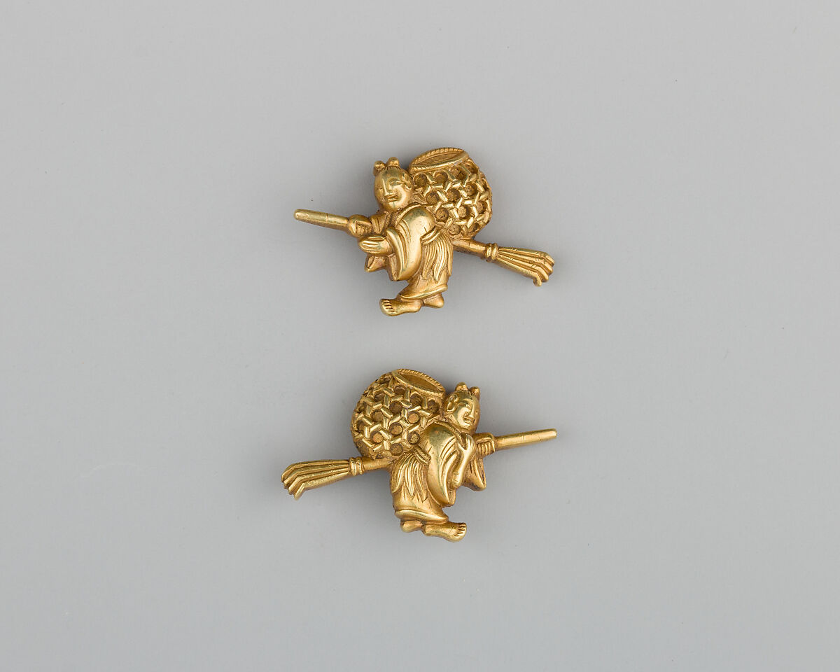 Pair of Sword-Grip Ornaments (Menuki), Gold, Japanese 