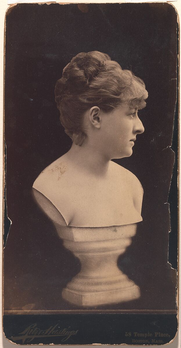 [Female Portrait Bust on Pedestal], Ritz &amp; Hastings (American, active ca. 1880s–1890s), Woodburytype 
