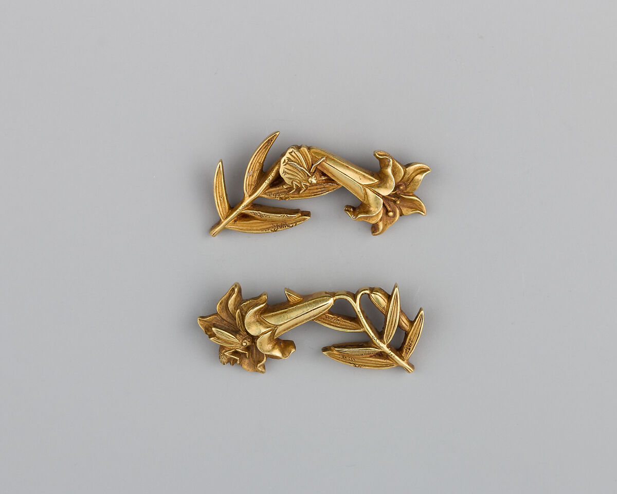 Pair of Sword-Grip Ornaments (Menuki), Gold, Japanese 