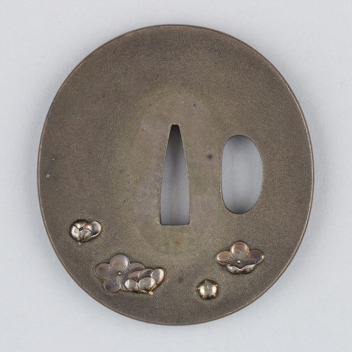 Sword Guard (Tsuba), Copper-silver alloy (shibuichi) or copper alloy (sentoku), silver, gold, copper, Japanese