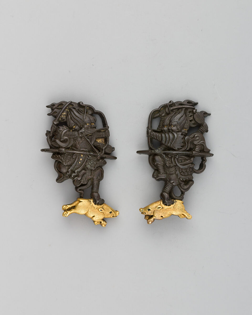 Pair of Sword-Grip Ornaments (Menuki), Copper-silver alloy (shibuichi), gold, Japanese 