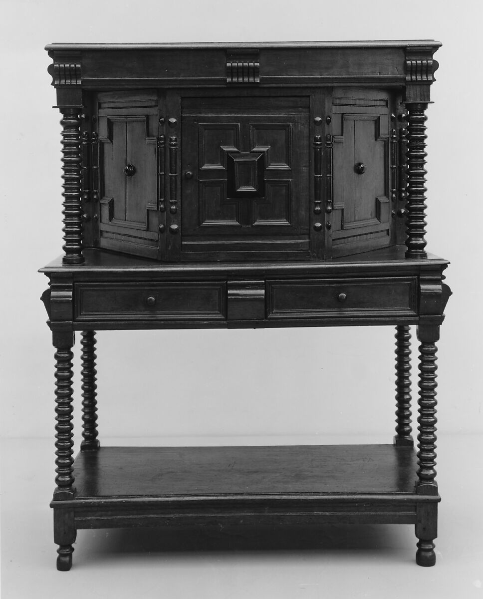 Cupboard, Oak, walnut, chestnut, cedar, maple, American