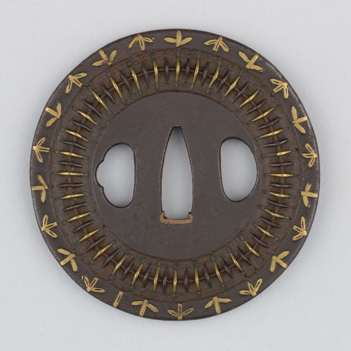 Sword Guard (Tsuba), Iron, brass, copper, Japanese 