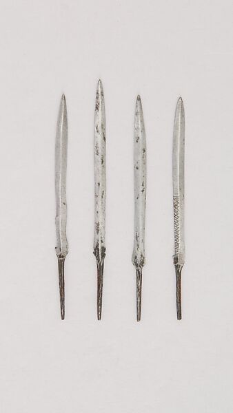Four Cock's Spurs with Case, Balinese