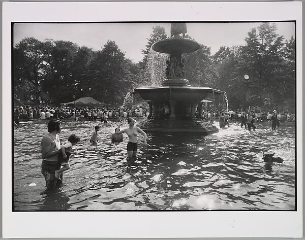 Untitled, Garry Winogrand (American, New York 1928–1984 Tijuana, Mexico), Gelatin silver print 