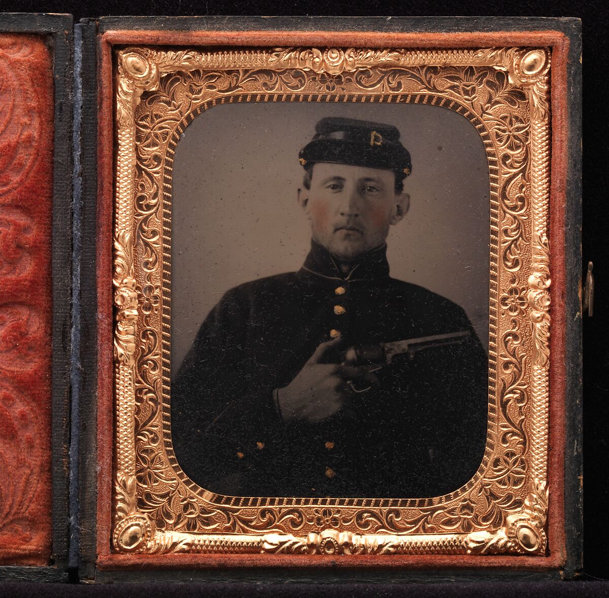 [Union Soldier with Colt Revolver, in Studio], Unknown (American), Tintype
