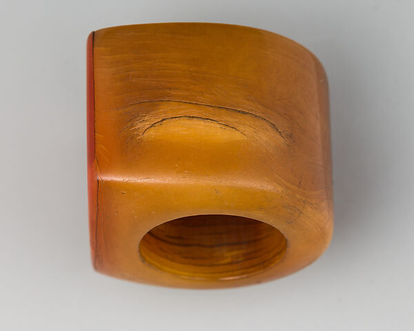 Archer's Ring, Horn (yellow hornbill), Chinese