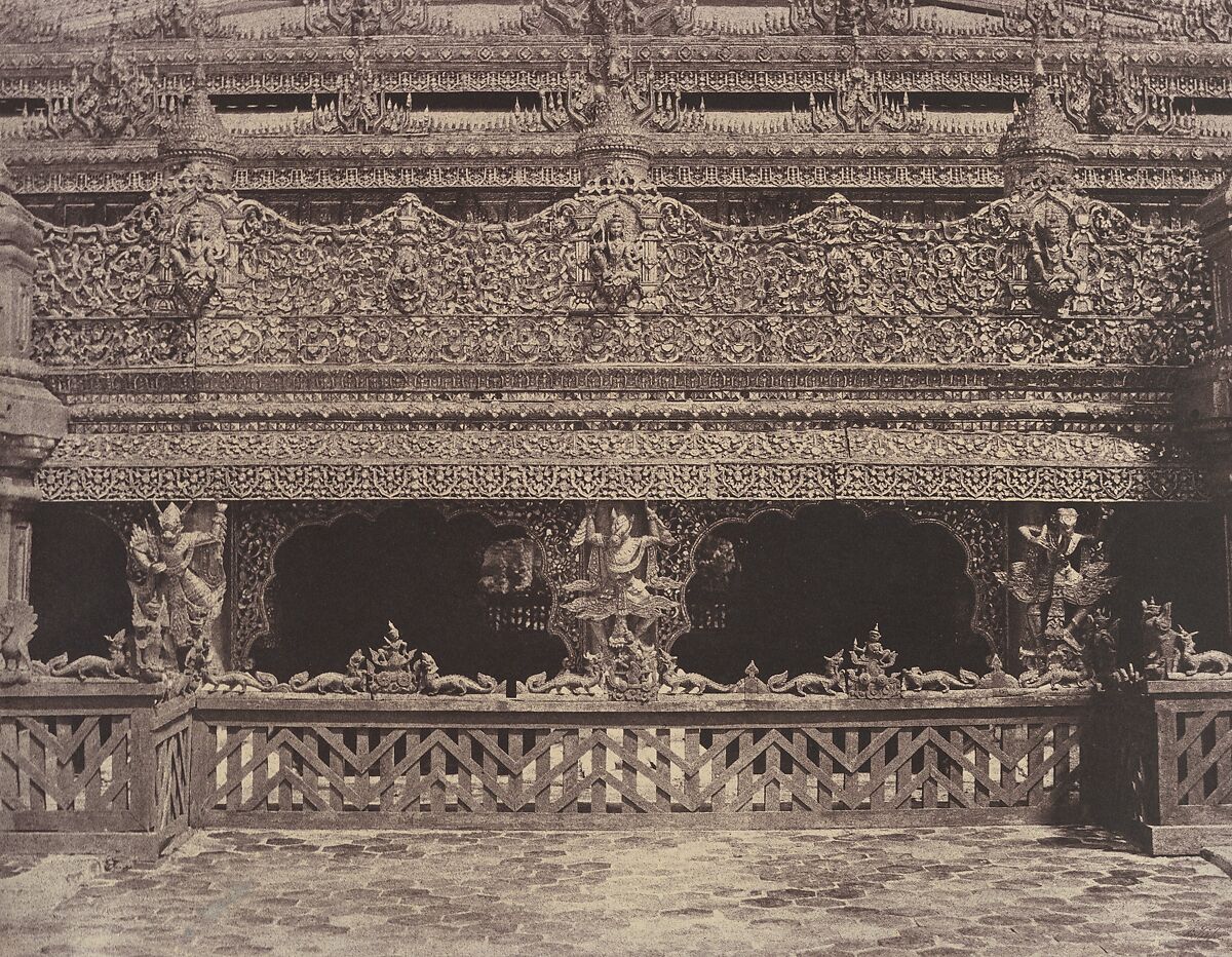 Amerapoora: Part of Balcony on the South Side of Maha-oung-meeay-liy-mhan Kyoung, Linnaeus Tripe (British, Devonport (Plymouth Dock) 1822–1902 Devonport), Albumen silver print from waxed paper negative