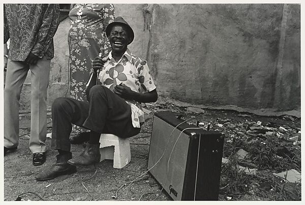 The Blues Singer, Dawoud Bey (American, born New York, 1953), Gelatin silver print 