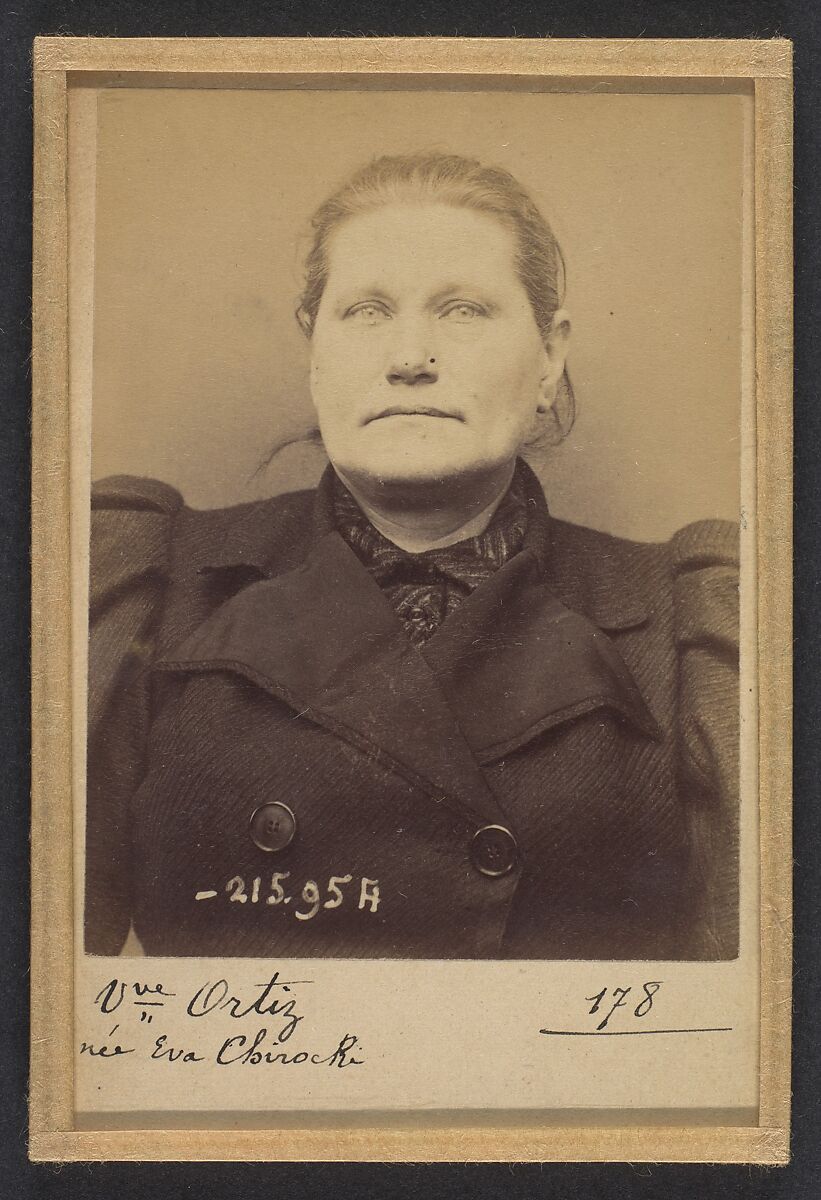 Chiroki. Eva (veuve Ortiz). 53 ans, née à Grosbitlech (Autriche). Cuisinière. Anarchiste. 21/3/94., Alphonse Bertillon (French, 1853–1914), Albumen silver print from glass negative 