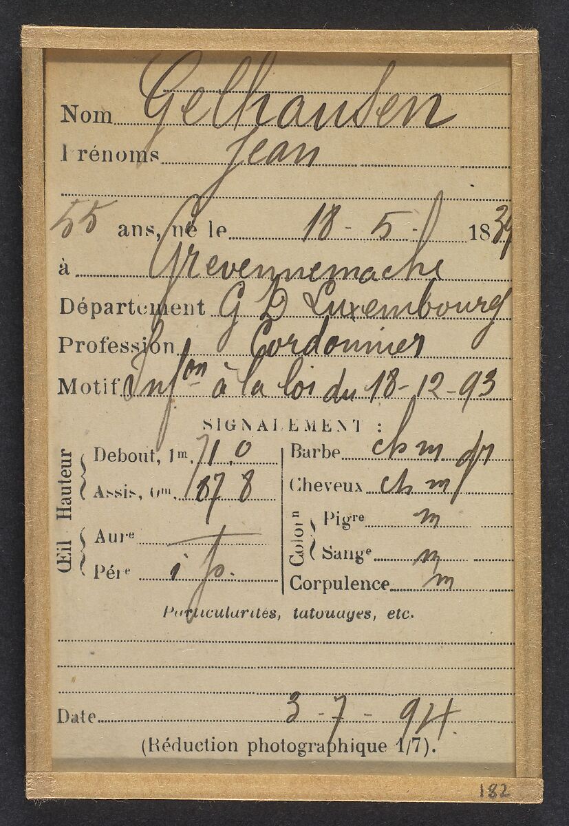 Gelhausen. Jean. 55 ans, né à Grevennemache (Luxembourg). Cordonnier. Infraction à la loi du 18/12/93., Alphonse Bertillon (French, 1853–1914), Albumen silver print from glass negative