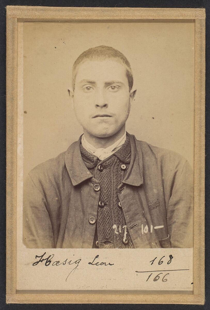 Haesig. Léon. 18 ans, né à St-Denis. Chaudronnier. Disposition du Préfet de Police. 14/4/94., Alphonse Bertillon (French, 1853–1914), Albumen silver print from glass negative 