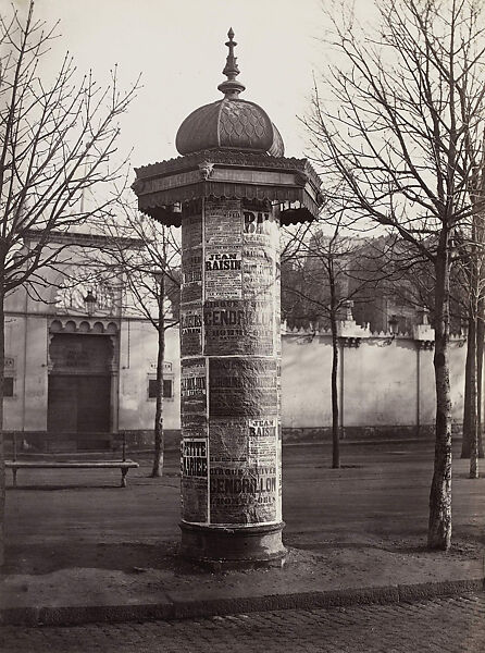 Colonne-affiches pour les Théâtres, menuiserie, fonte et zinc (Cie Morris) (Poster Column for Theatres, Housewares, Iron, and Zinc [Morris Company]), Charles Marville (French, Paris 1813–1879 Paris), Albumen silver print from glass negative 