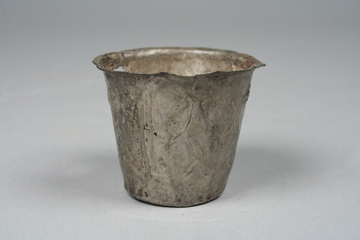 Beaker with embossed plants, Silver, Chimú 