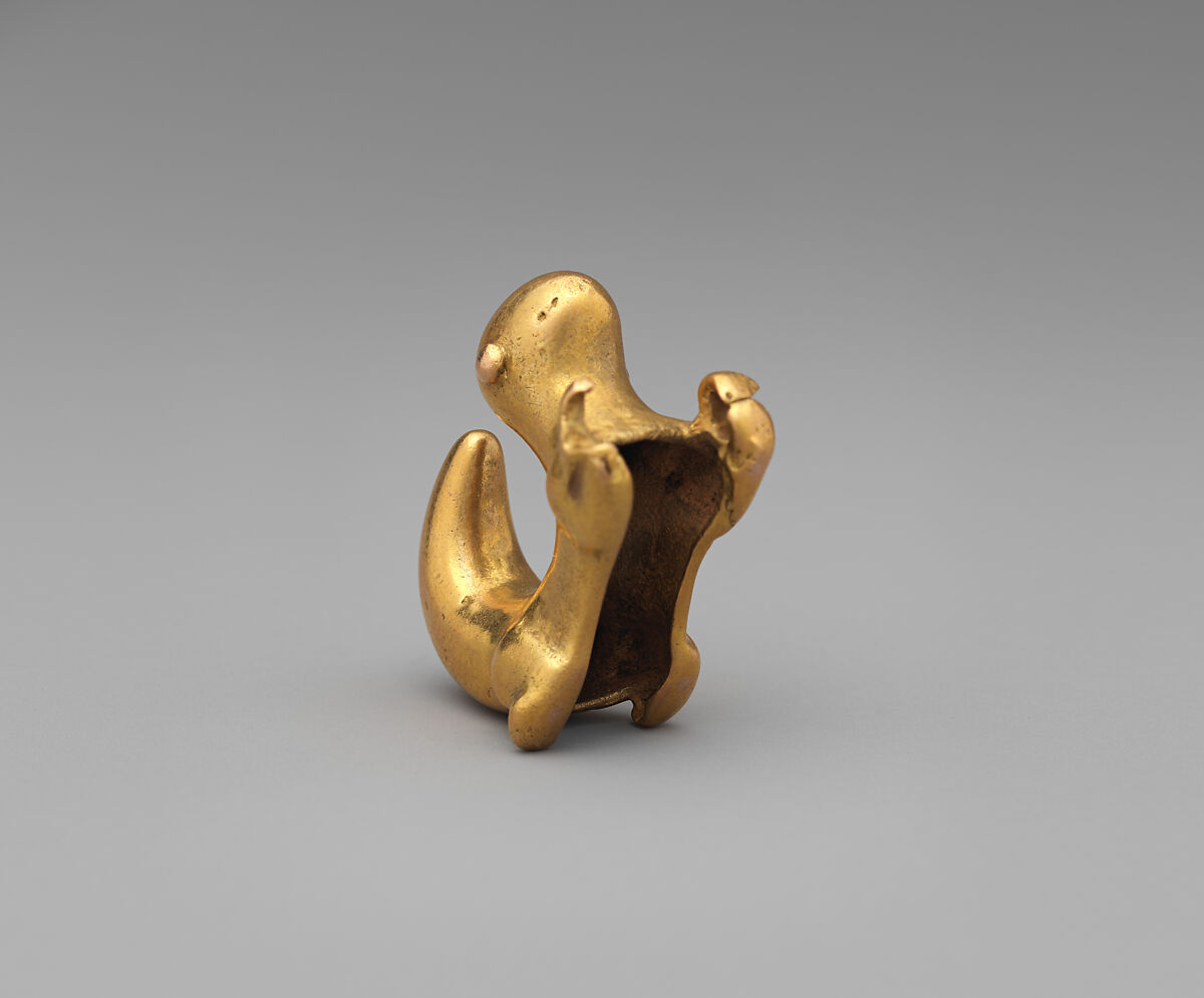 Curly-Tailed Animal Pendant, Gold, Panama