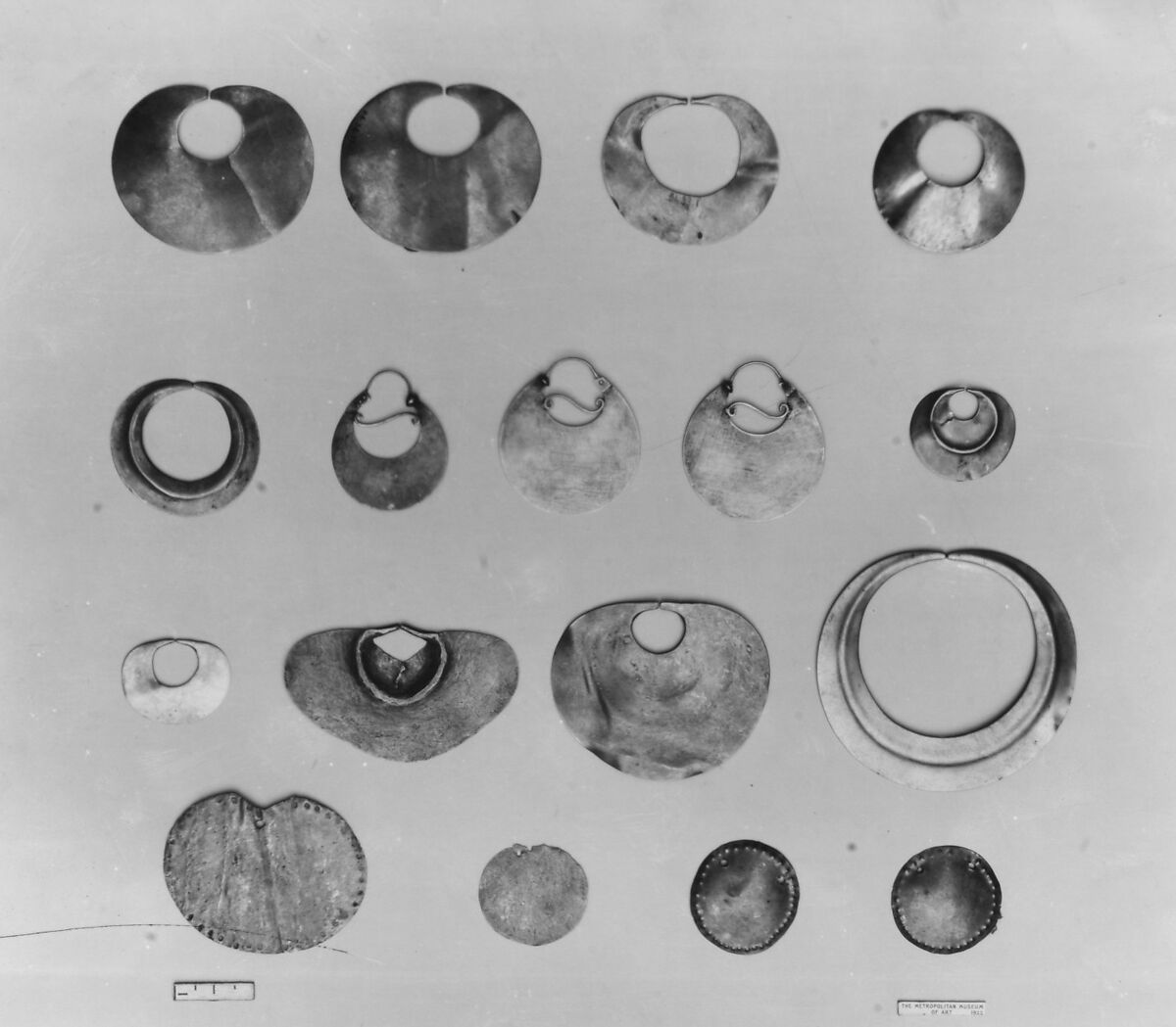 Nose ornament, Gold, Colombian