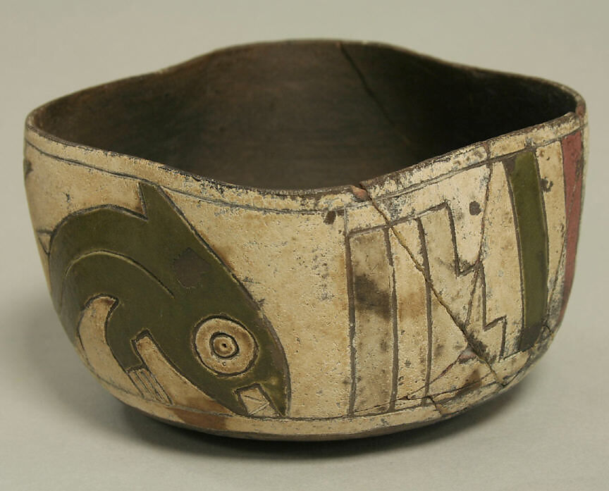 Greyware Bowl with Incised Fish, Ceramic, Paracas 