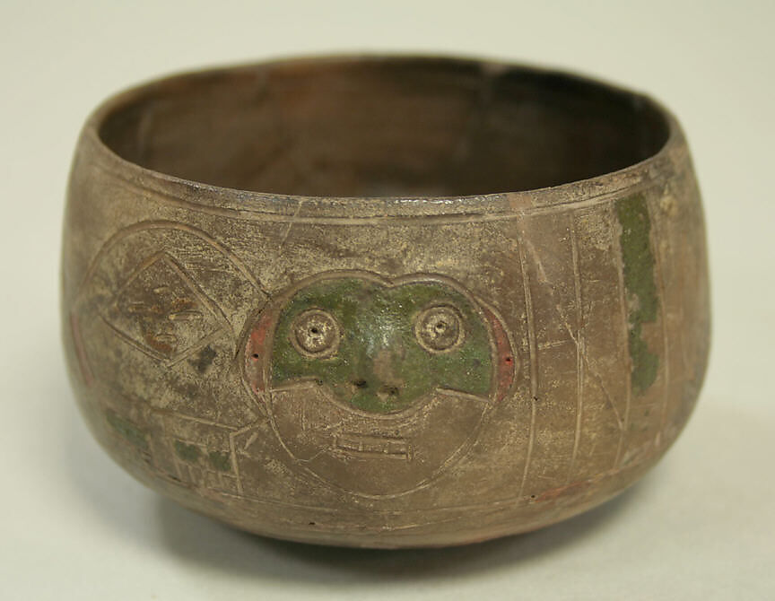 Greyware Bowl with Incised Monkeys, Ceramic, Paracas 