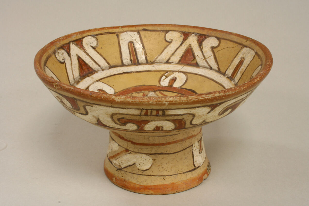 Pedestal Bowl, Ceramic, pigment, Isla de Sacrificios 
