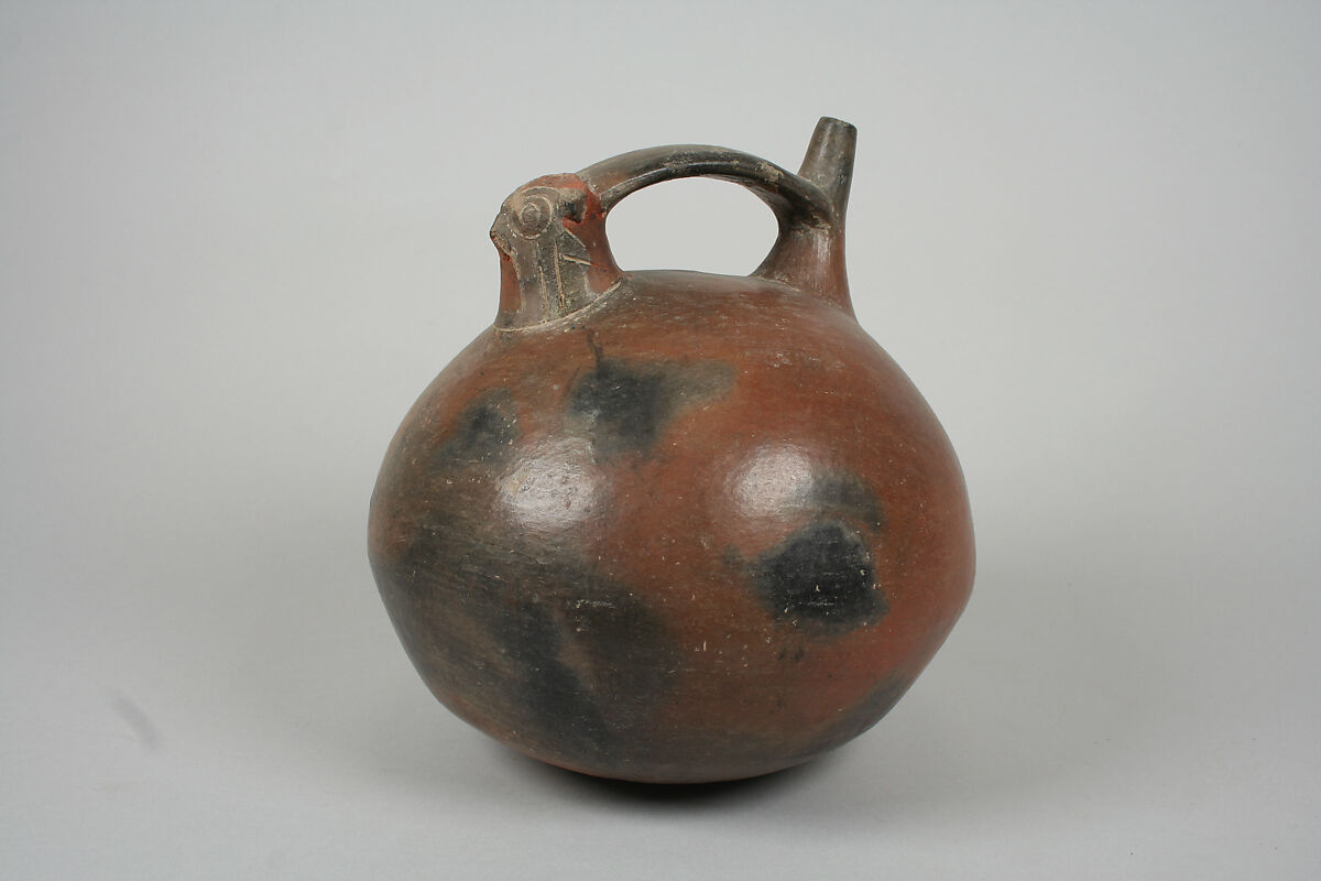 Bridge and Spout Bottle with Bird Head, Ceramic, pigment, Paracas 