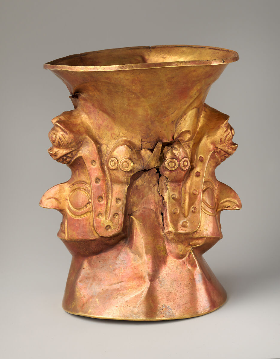 Beaker with faces, snakes, and pumas, Inca artist(s), Gold, Chimú