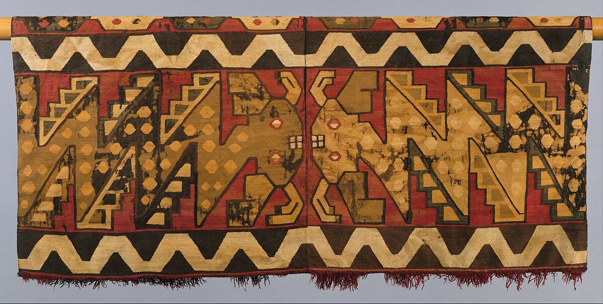 Tunic with Confronting Catfish, Camelid hair, tapestry-weave, Nasca-Wari 