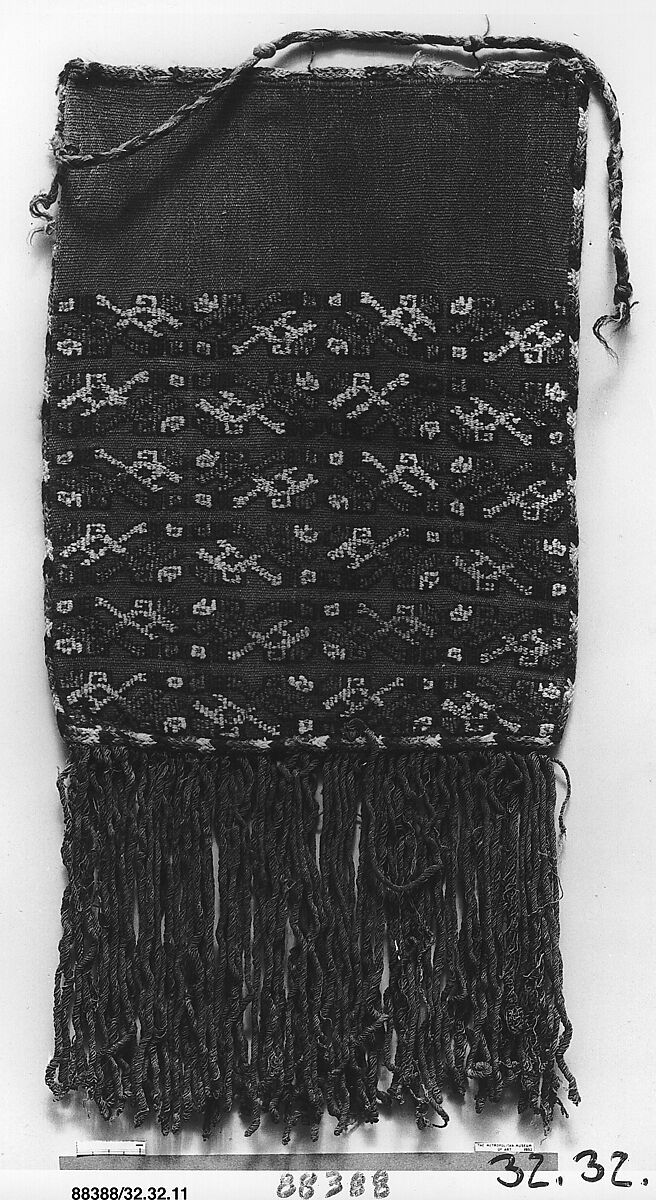 Embroidered bag with fringe, Nasca artist, Camelid hair, Nasca