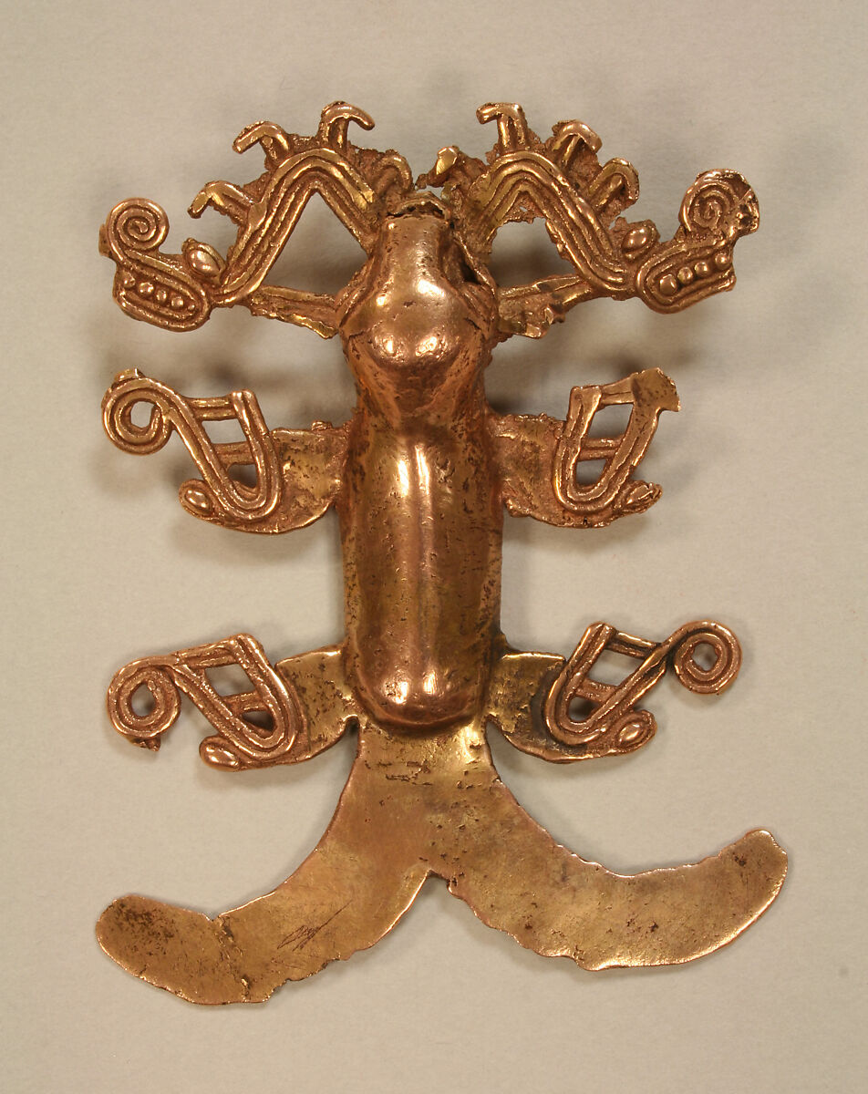 Pendant with a sea mammal, Chiriquí artist(s), Gold, Chiriquí 