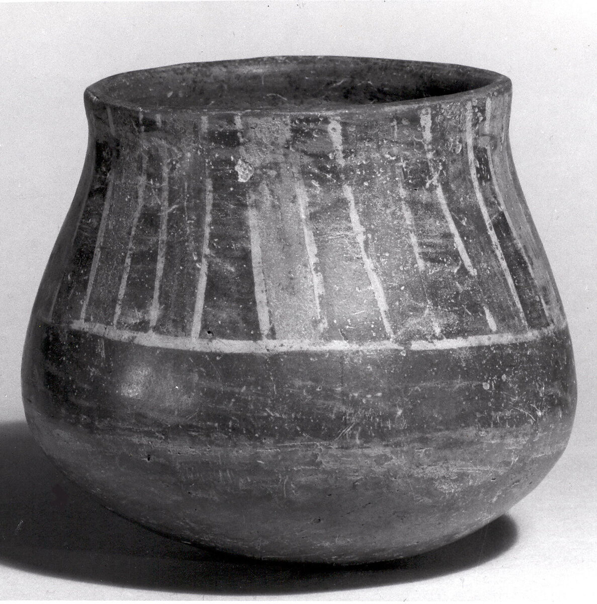 Painted jar with stripes, Ceramic, Nasca (?)
