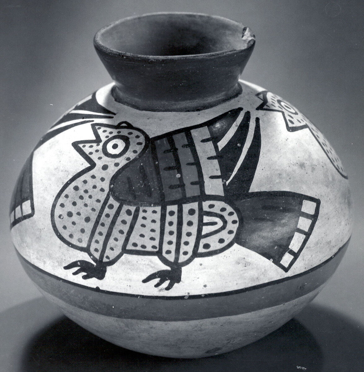 Collared jar with birds, Ceramic, Nasca