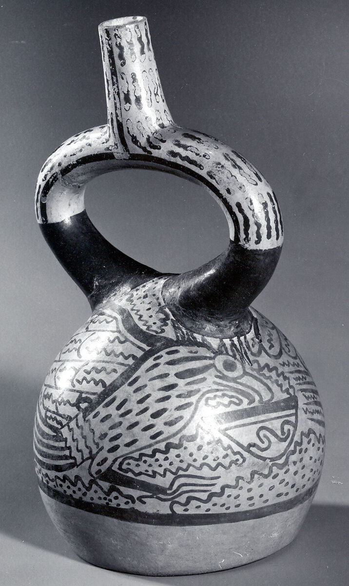 Stirrup spout bottle with hawk, Ceramic, pigment, Moche