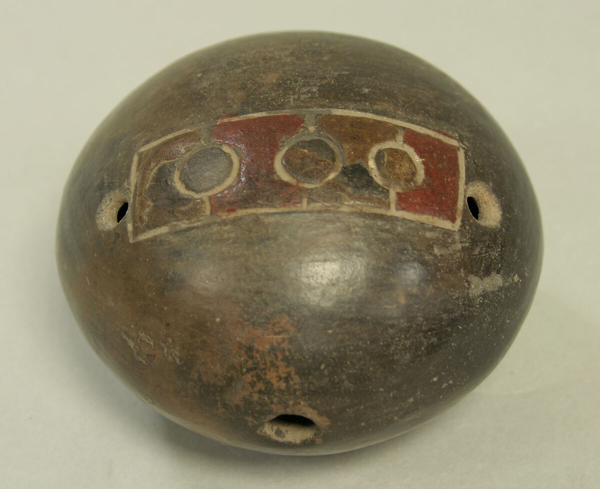 Ocarina, Ceramic, post-fired paint, Paracas 