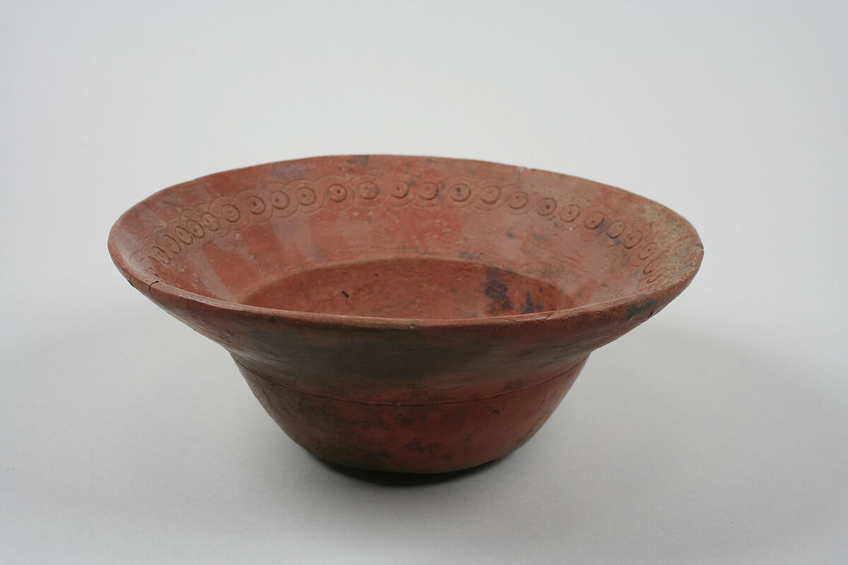 Bowl with Figure Eight, Ceramic, slip, pigment, Paracas 