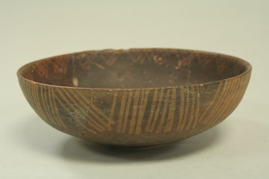 Orangeware Bowl with Lines, Ceramic, Paracas (?) 