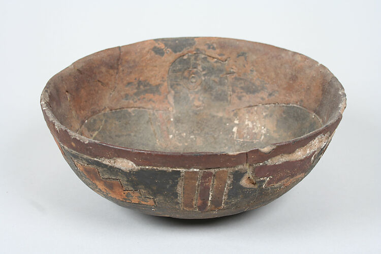 Incised Bowl with Bird Motif