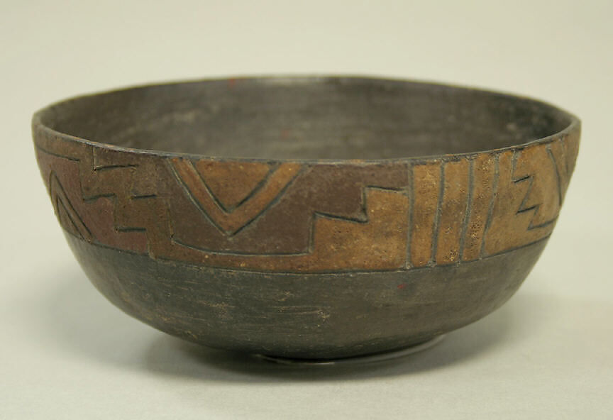 Painted Bowl with Incised Geometric Patterns, Ceramic, pigment, Paracas 