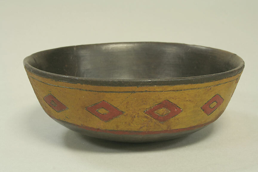 Incised Painted Bowl, Ceramic, pigment, Paracas 